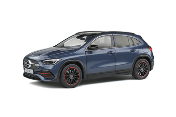 Mercedes-Benz GLA AMG Line Denim Blue Metalic 1/18 Solido