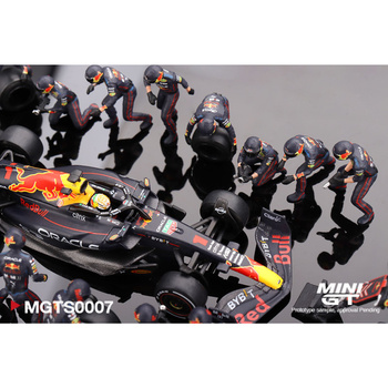 Max Verstappen Oracle Red Bull Racing RB18 #1 2022 Abu Dhabi Grand Prix Pit Crew Set 1/64 MINI GT